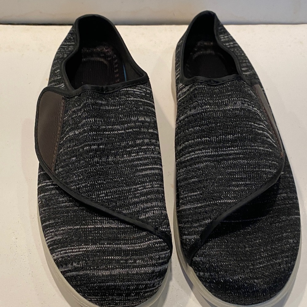 NWOT Men’s Adjustable Velcro Closure Diabetic Walking Shoes